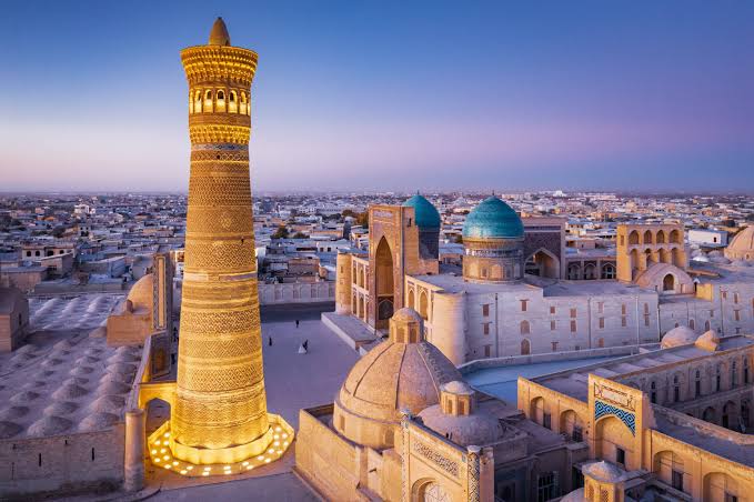 Kazakhstan vs Uzbekistan 2030s: A Central Asian Sovereign Relative Value Trade